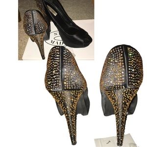 Steve Madden Sparkling pumps!